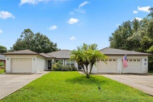 55 Brittany Ln in Palm Coast, FL - Building Photo