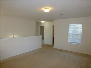 413 Quarter Ave in Buda, TX - Building Photo - Building Photo
