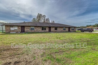 858 Fox Lake Dr in Lakeland, FL - Building Photo - Building Photo