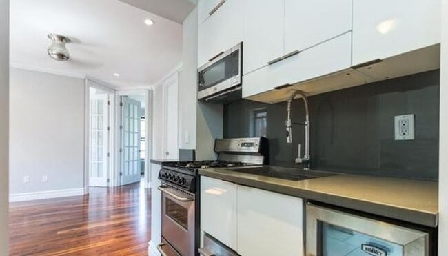 LEXINGTON AVE., Unit 12 in New York, NY - Foto de edificio - Building Photo