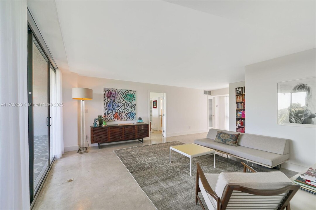 5701 Biscayne Blvd in Miami, FL - Building Photo