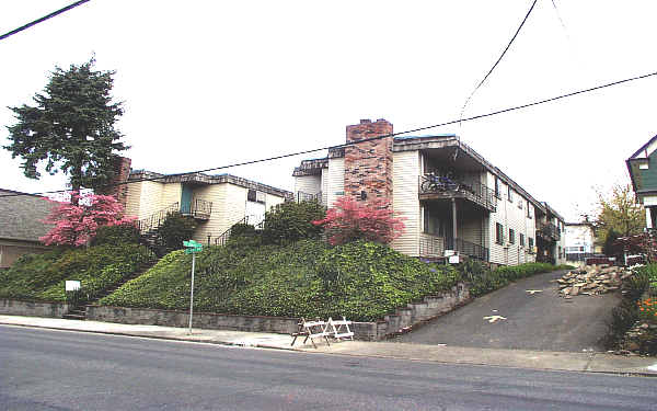 Yamhill Apartments in Portland, OR - Building Photo - Building Photo