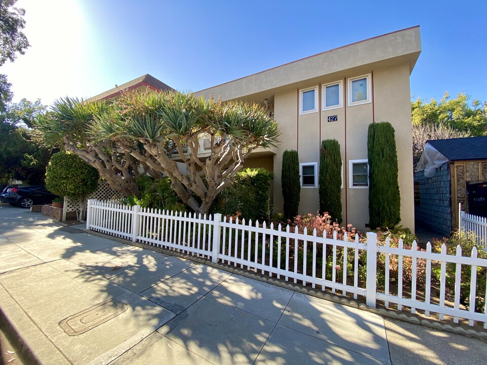 427 Hill St in Santa Monica, CA - Building Photo