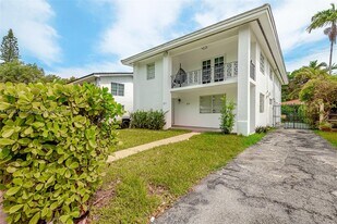 309 Bird Rd, Unit 309 in Coral Gables, FL - Building Photo