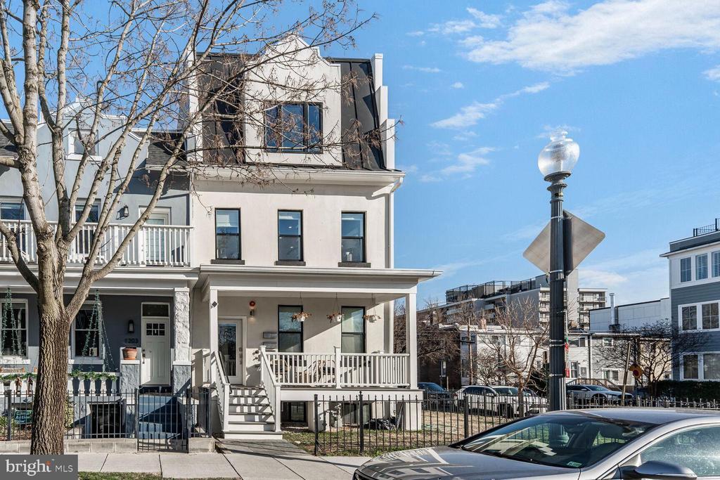 1201 Staples St NE in Washington, DC - Building Photo