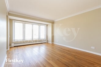 6204 S Kildare Ave in Chicago, IL - Building Photo - Building Photo