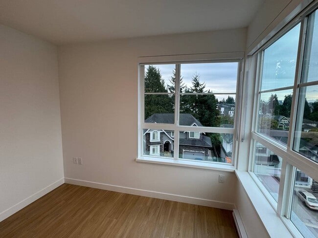 property at 723 Grover Av