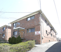 762 Fay Ave in Linden, NJ - Building Photo - Building Photo