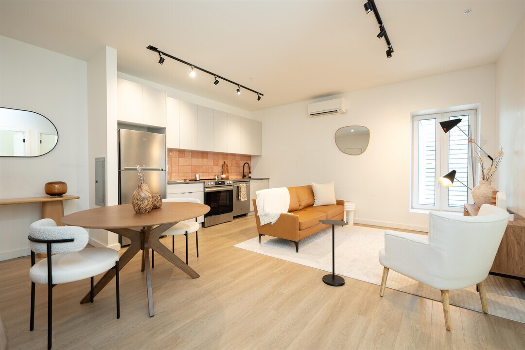 328 Pacific Ave in Jersey City, NJ - Building Photo