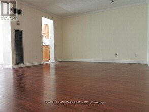 633-1633 Bay St. in Toronto, ON - Building Photo - Building Photo