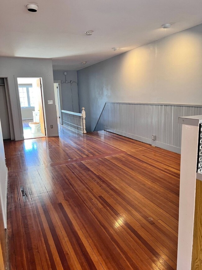 137 S Ferry St in Schenectady, NY - Building Photo - Building Photo