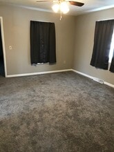 119 Cypress St in Wilton, IA - Building Photo - Building Photo