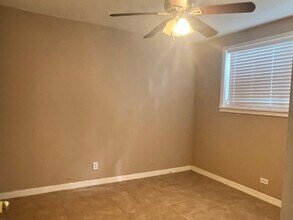 2110 Willow St, Unit C in Harvey, LA - Building Photo - Building Photo