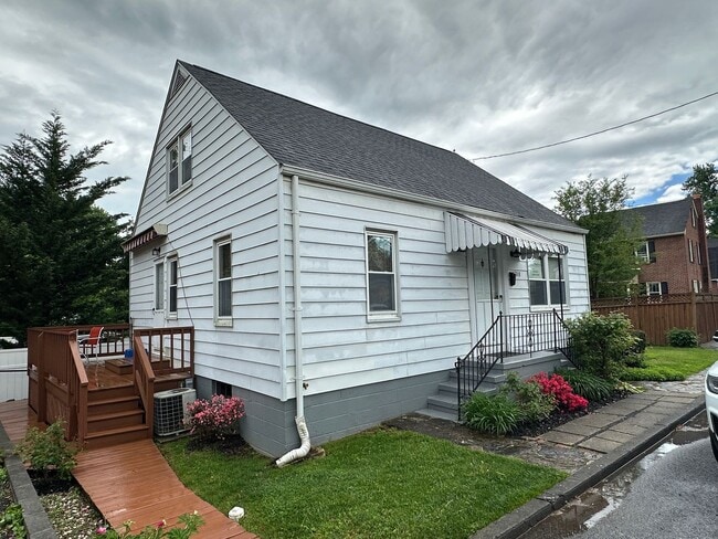 708 Pennsylvania Ave in Winchester, VA - Building Photo - Building Photo