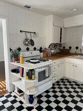 2910-2912 W 9th St in Dallas, TX - Building Photo - Building Photo