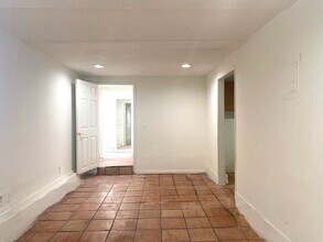 1594 Manning Ave, Unit 1594.5 in Los Angeles, CA - Foto de edificio - Building Photo