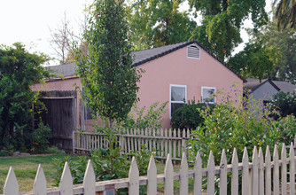 2754 Del Paso Blvd in Sacramento, CA - Building Photo - Building Photo