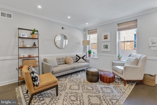 property at 2136 Pemberton St