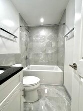 6954 Sheridan in Chicago, IL - Foto de edificio - Building Photo