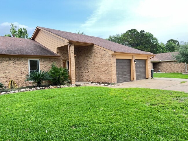 property at 2417 Colleen Dr