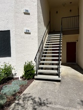 5085 Valley Crest Dr in Concord, CA - Building Photo - Building Photo