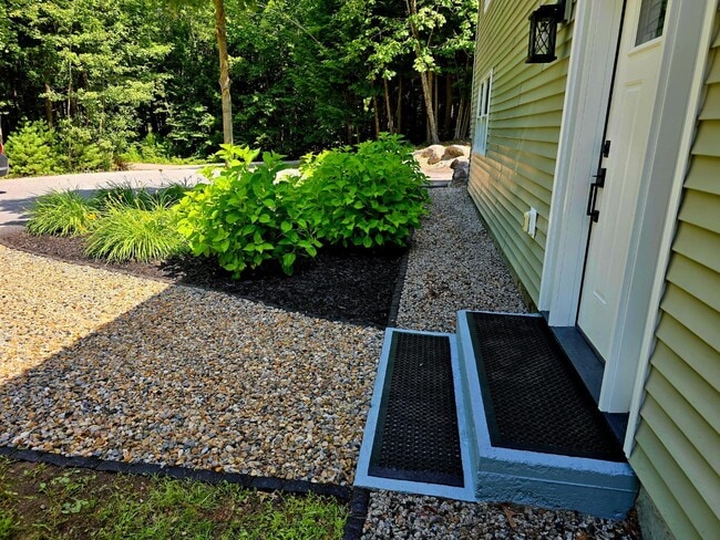 311 Tandberg Trail in Windham, ME - Building Photo - Building Photo