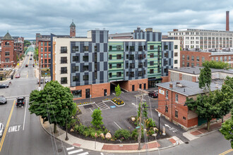 215 Canal St in Lawrence, MA - Foto de edificio - Building Photo