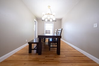 9924 Columbus Ave S in Minneapolis, MN - Building Photo - Building Photo