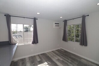 4239 Swift Ave in San Diego, CA - Building Photo - Building Photo