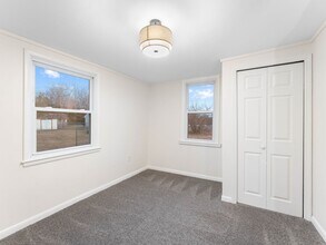 132 S Dennis Dr in Clayton, NJ - Building Photo - Building Photo