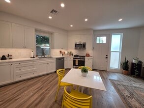 2796 Dalenhurst Pl in Simi Valley, CA - Building Photo - Building Photo