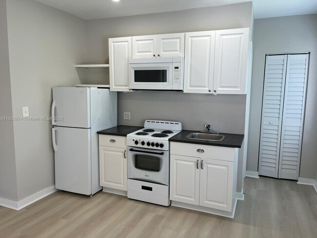 property at 534 SW 6th Ct
