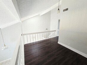 12625 Newbrook Dr in Houston, TX - Building Photo - Building Photo