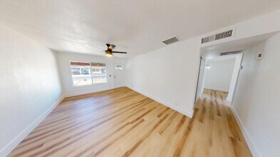 4827 W Michigan Ave in Glendale, AZ - Building Photo - Building Photo