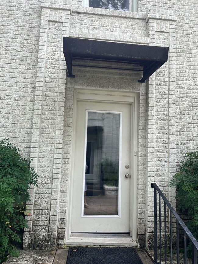 property at 1024 Heights Blvd