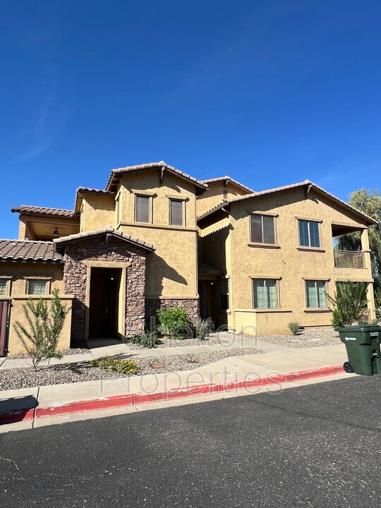 29128 N 22nd Ave in Phoenix, AZ - Building Photo