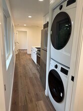 2525 Sirius St, Unit #B in Thousand Oaks, CA - Building Photo - Building Photo