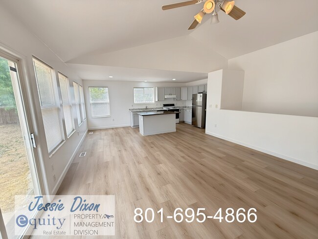 108 W Oaks Dr in Ogden, UT - Building Photo - Building Photo