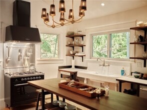 38 Lake St, Unit 1361 in Stamford, NY - Building Photo - Building Photo