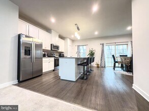19537 Sol Pl in Montgomery Village, MD - Building Photo - Building Photo