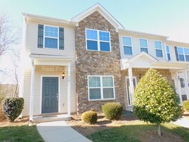 117 Sommerwall Pl in Greensboro, NC - Building Photo