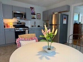 627 Lovera Blvd, Unit 625 Lovera in San Antonio, TX - Foto de edificio - Building Photo