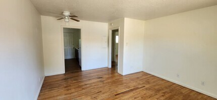 2208-2208 NE 80th Ave in Portland, OR - Building Photo - Building Photo