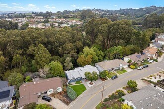 2566 Lancaster Rd in Hayward, CA - Building Photo - Building Photo