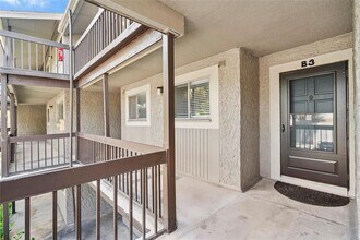 6336 Newtown Cir, Unit B3 in Tampa, FL - Building Photo - Building Photo