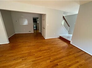 3034 Hickory Grove Ct in Fairfax, VA - Building Photo - Building Photo