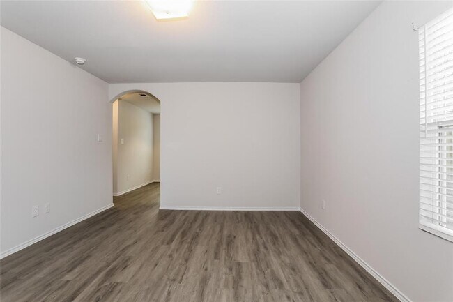 6030 Peaceful Ridge Dr photo'