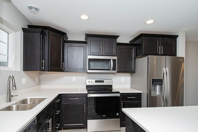 119 Sleeper Wy in Bismarck, ND - Building Photo - Building Photo