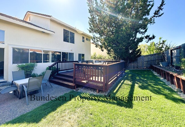 175 Valencia Way in Windsor, CA - Building Photo - Building Photo