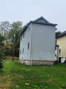 313 E 2nd St in Derry, PA - Foto de edificio - Building Photo